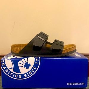 Birkenstock’s / Black Leather / Size 39
